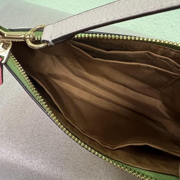 NWT Coach Nolita 19 With Rainbow Coach Style No. CA438 - Picture 5 of 7